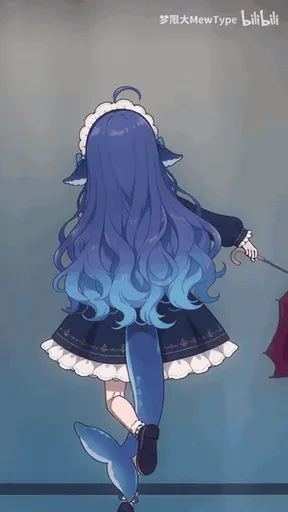 Hmph, I swish my tail for two steps and you already caught me on camera? The blue hair is a deep-sea gradient…